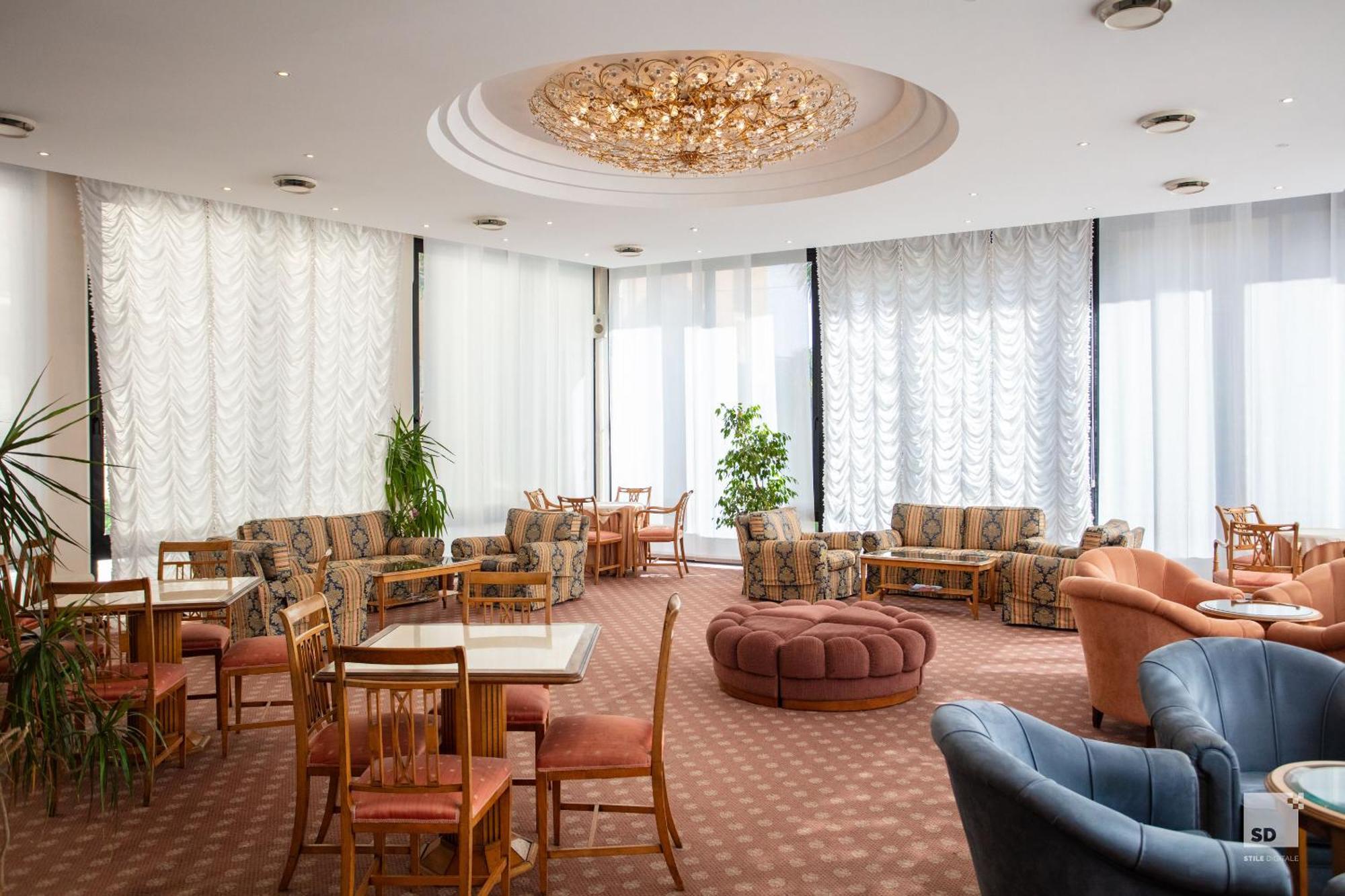 Hotel Villa Elena Варацце Экстерьер фото